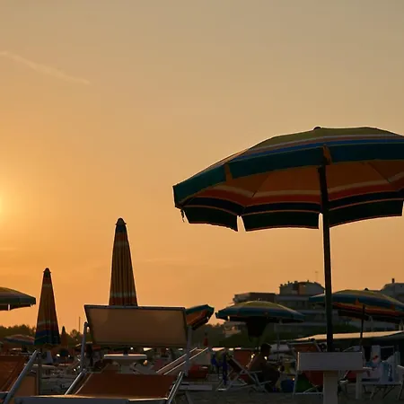 Charming Flat Just Steps Away From The Bibione
