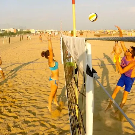 Charming Flat Just Steps Away From The Appartement Bibione