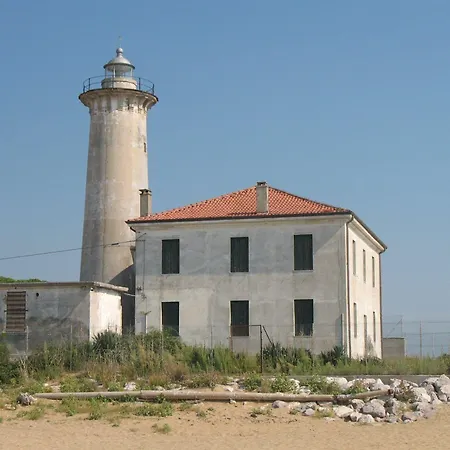 Charming Flat Just Steps Away From The Bibione
